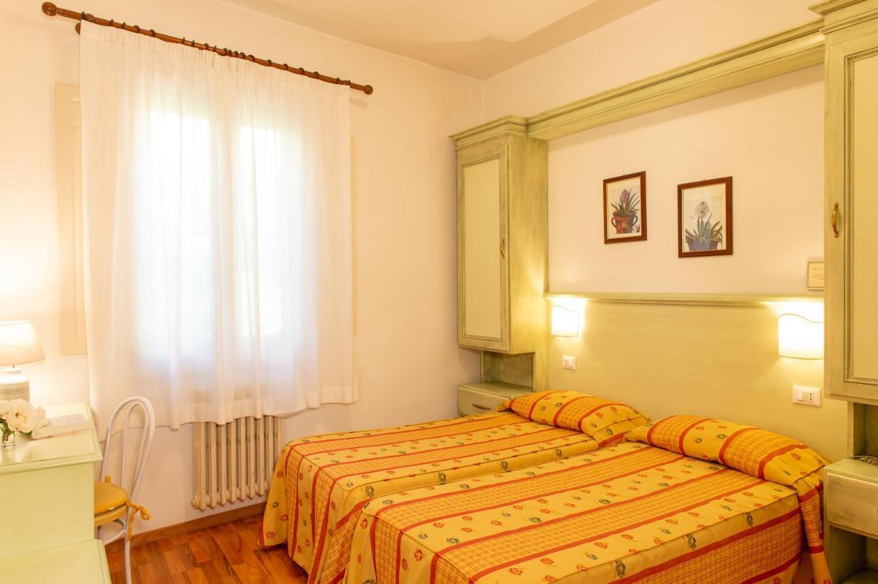 Hotel Minerva Assisi Exterior foto